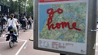 The legal action has been taken to denounce the municipality’s ineffective tourism management, the group says. 