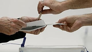 Extremadura begins to vote