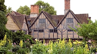 William Shakespeare's daughter, Susanna Hall, lived in Hall's Croft with her husband John Hall between 1613 and 1616