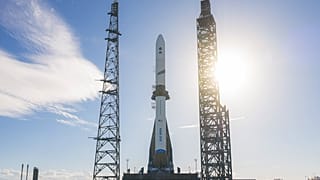 New Glenn on the launch pad at LC-36 ahead of the NG-2 mission on 8 November, 2025.